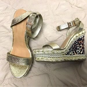 Size 9 Bamboo gold and leopard wedges